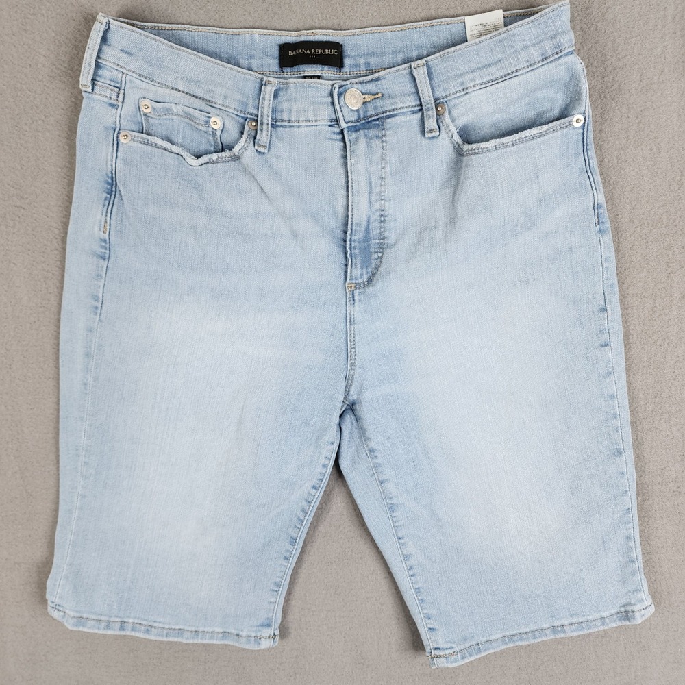 Banana Republic Women 10 High Rise Bermuda Denim Shorts Light Wash Blue 30/10